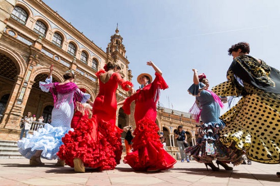 Faldas de flamenco 弗拉门戈裙子的表演